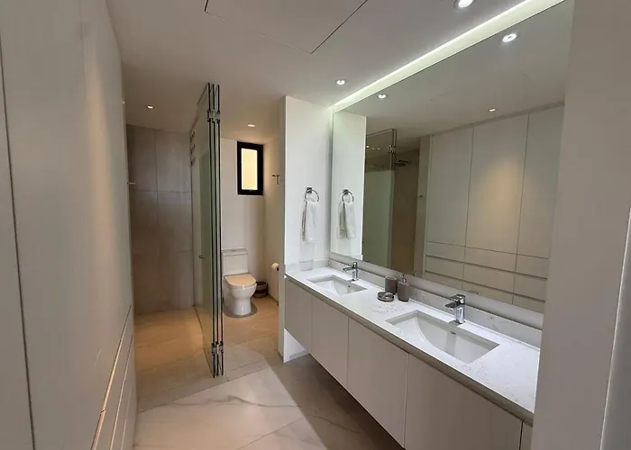 Apartment Golf Course & Ocean View With 3 Bd 4ba Cora