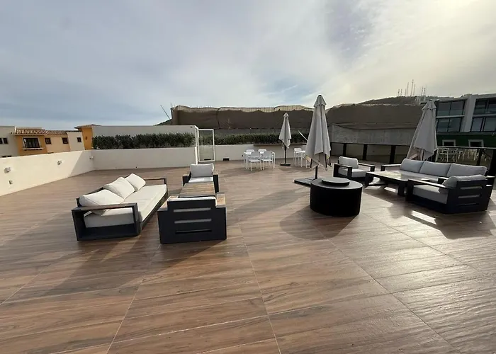 Golf Course & Ocean View With 3 Bd 4ba Cora *